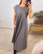 Freya | Timeless Comfort Dress 13