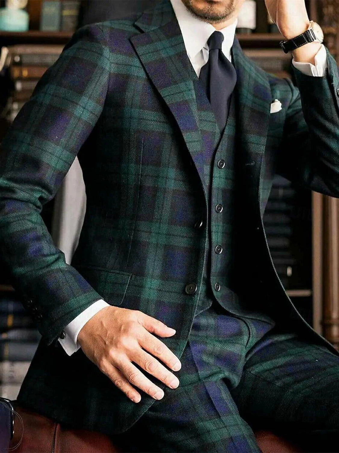 Warren | Stylish Single Breasted Two-buttons 3 Piece Suit 2