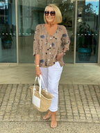 ANITA | ELEGANT FLORAL BLOUSE 2