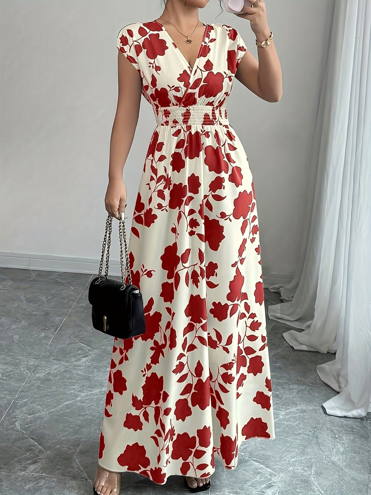 Sariyah | Elegant V-Neck Sleeveless Dress 3