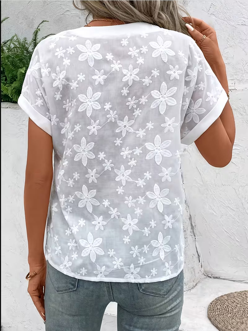 Lila | Casual Floral Button-Up Blouse 3