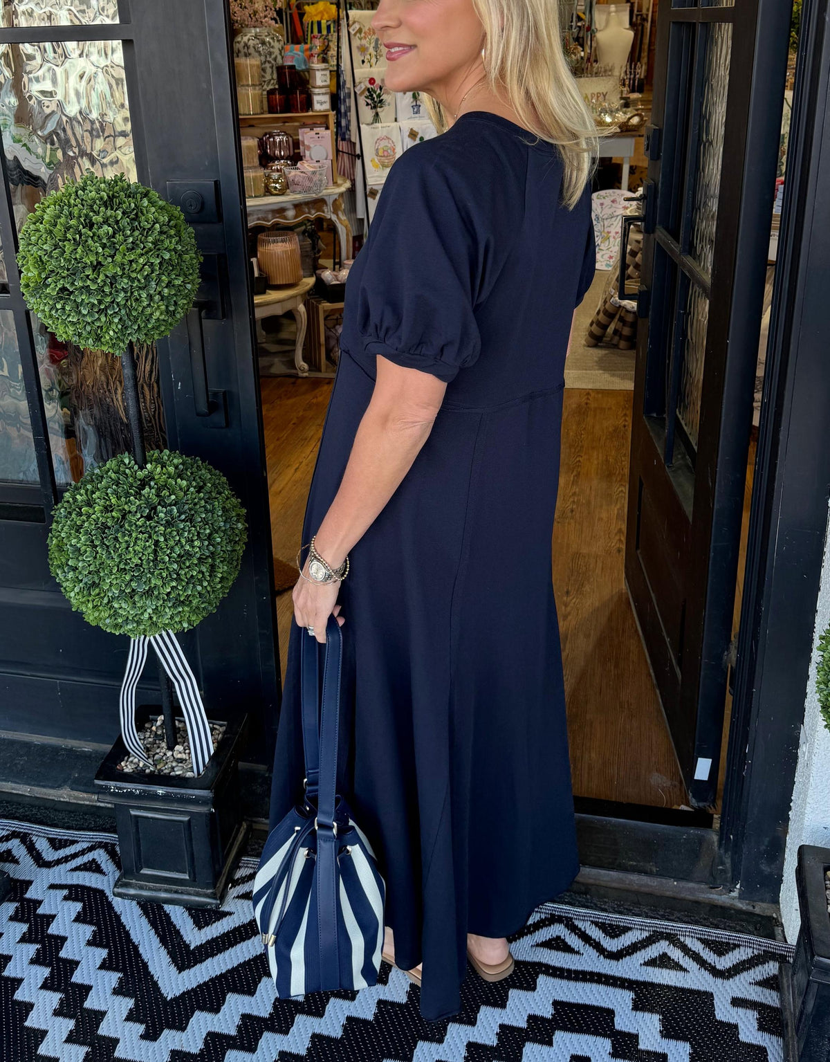 Octavia | Puff Sleeve Round Neck Maxi Dress 2