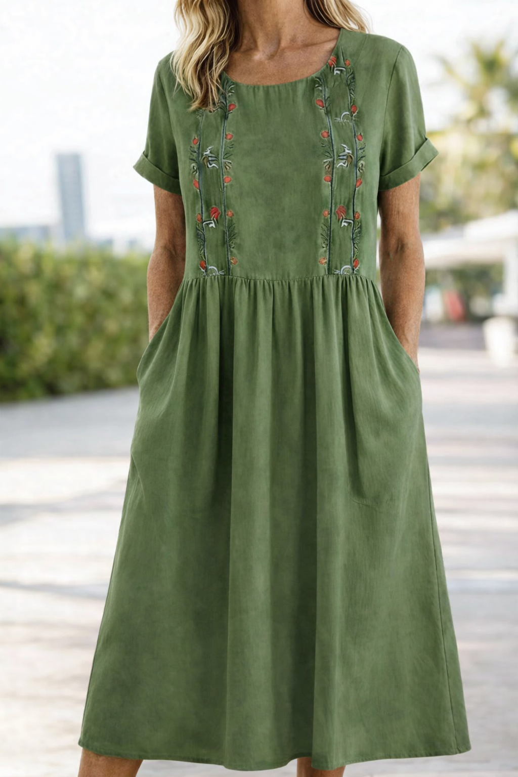 Trixie | Elegant Floral Summer Midi Dress 5