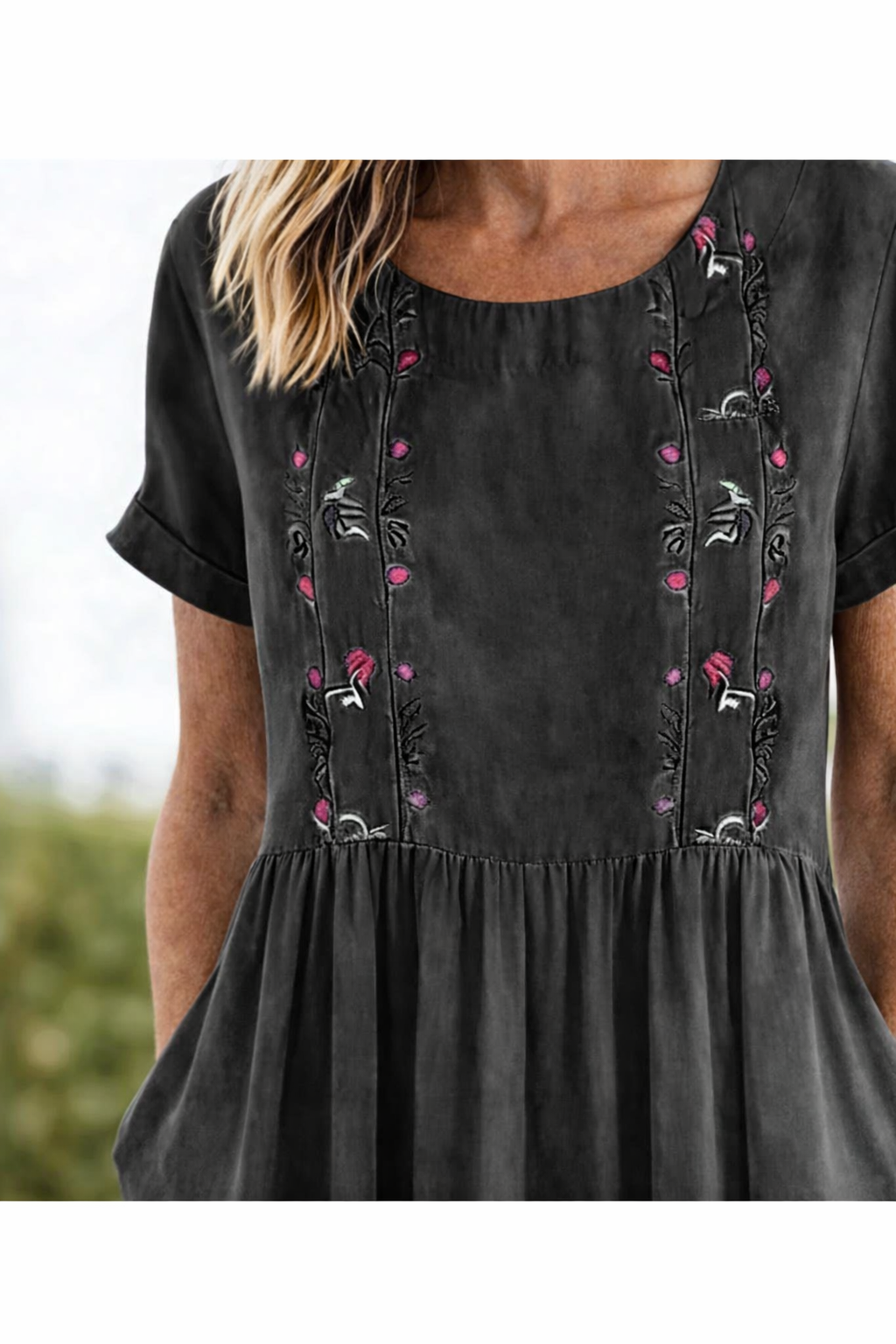 Trixie | Elegant Floral Summer Midi Dress 8