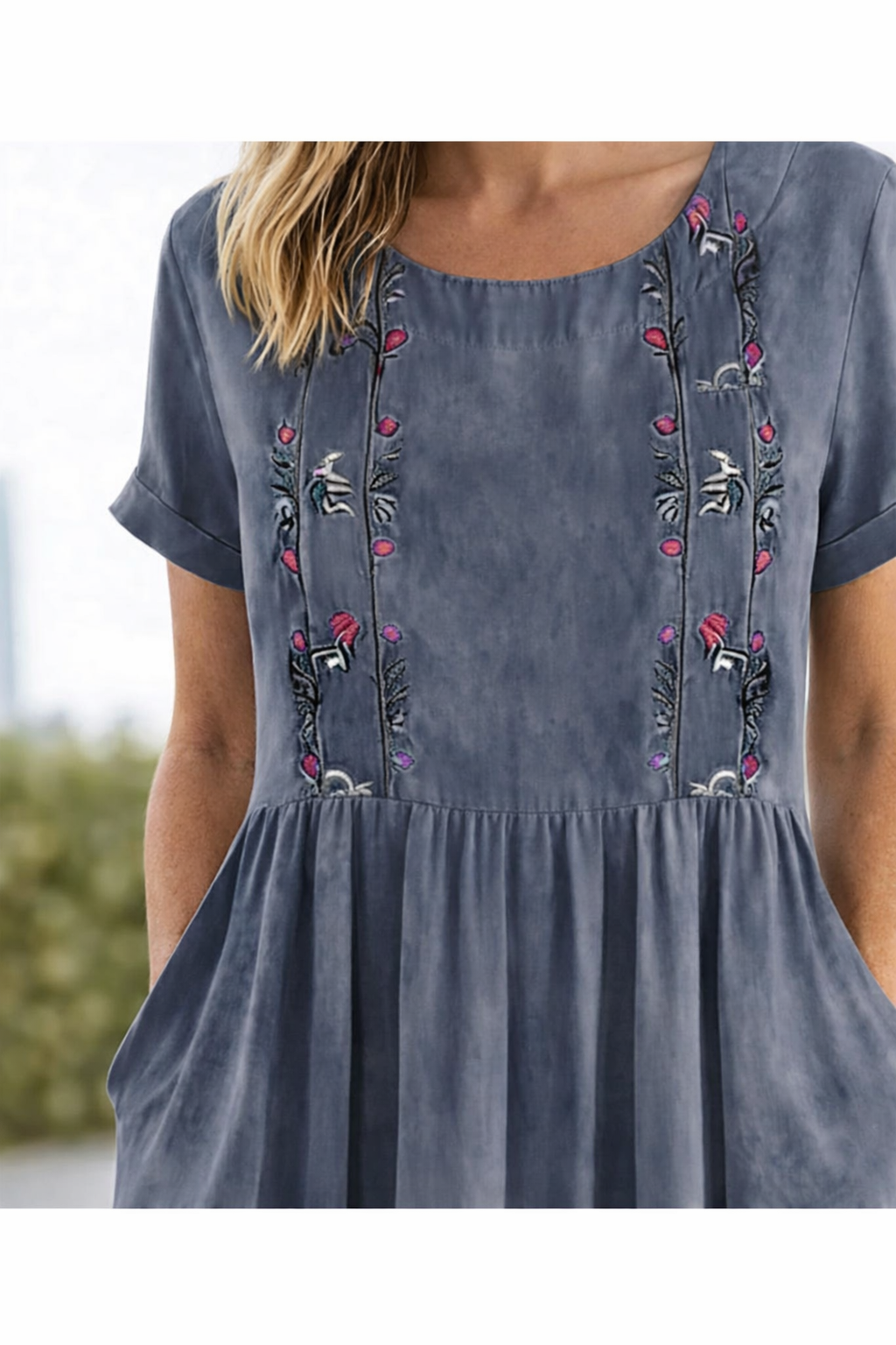 Trixie | Elegant Floral Summer Midi Dress 9