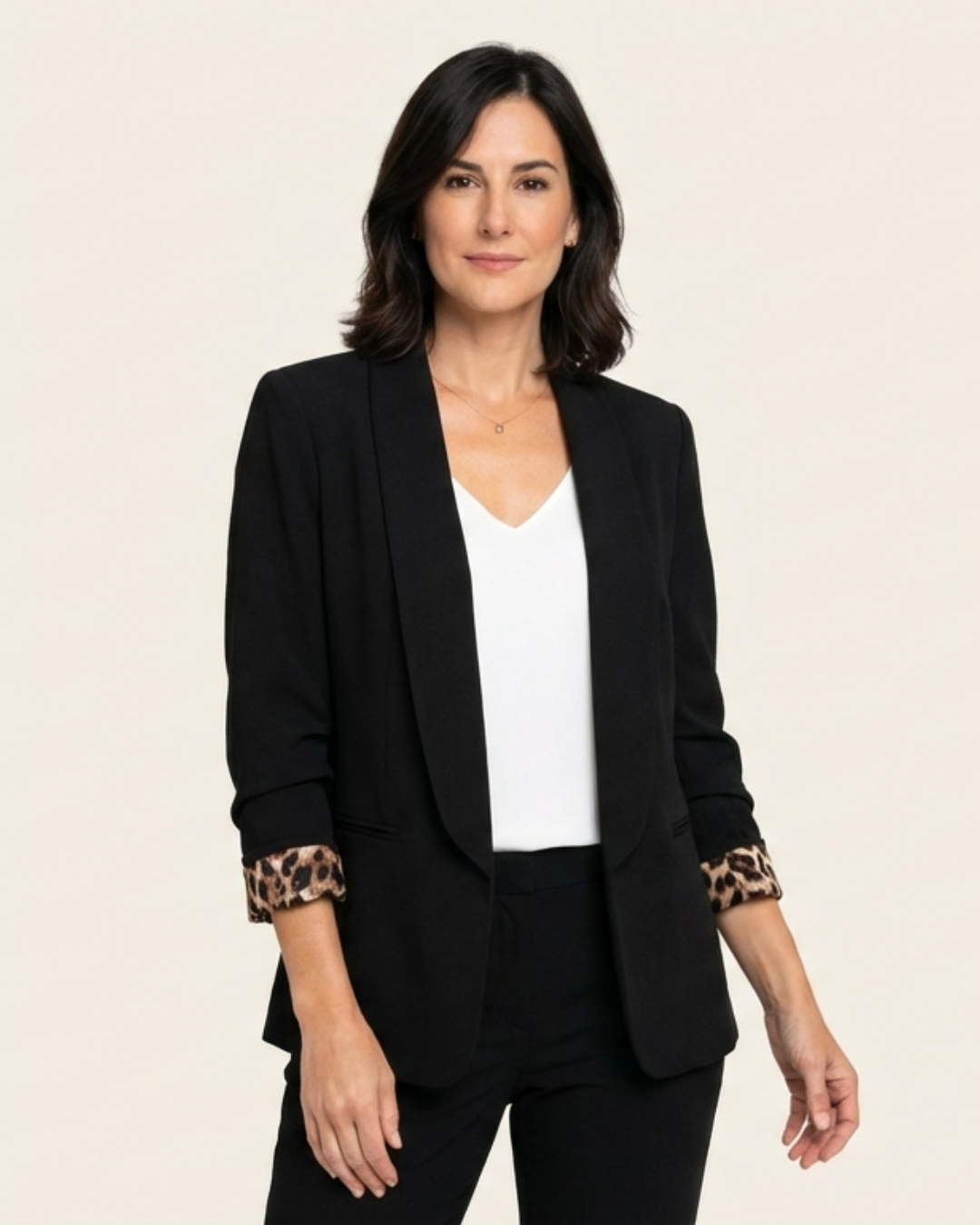 Valeria - Elegant Leopard Print Sleeve Cardigan 1