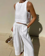 Sabina | Casual Sleeveless Capri Pants Set 1