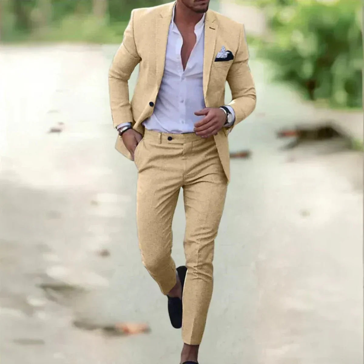 Benjamin | Elegant Tailored Three-Piece Suit 4