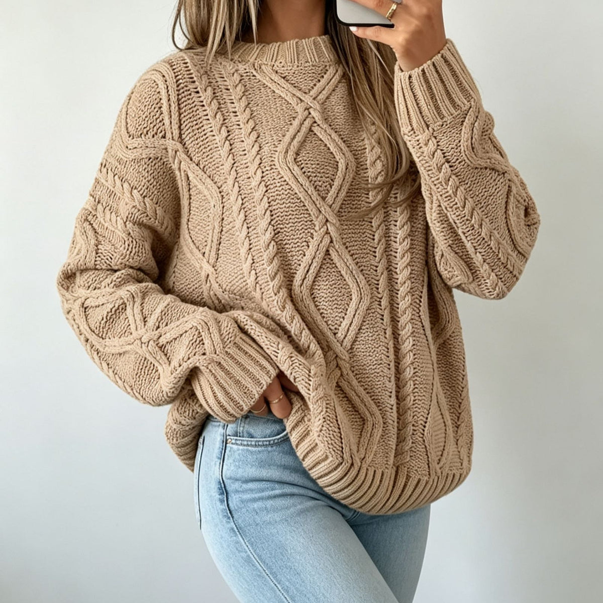 Women's Oversized Cable-Knit Sweater with Crew Neck 8