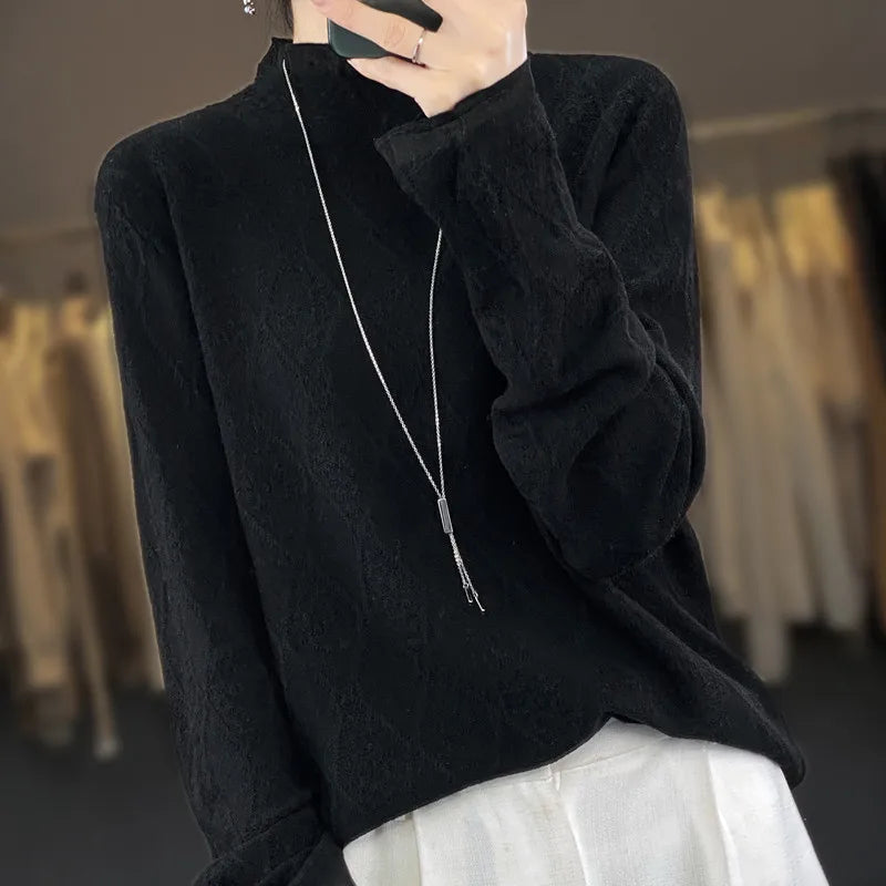Women's Diamond Knit Pullover with V-Neckline 7