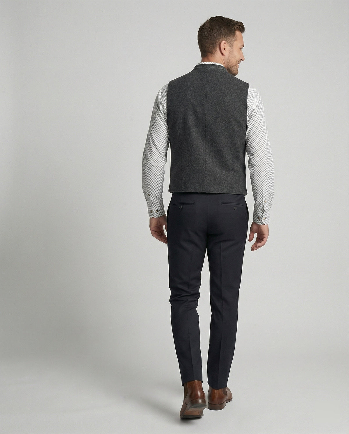Conrad | Traditional Stand-Collar Waistcoat 5