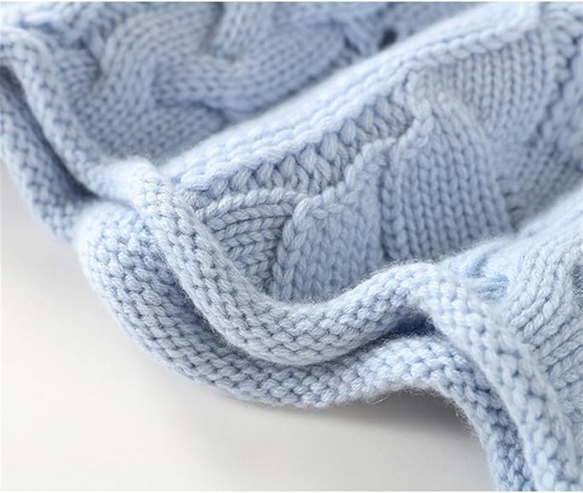 Women's Cable-Knit Turtleneck Sweater Relaxed Fit 7