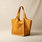 Dana | Classic Vintage Tote Bag 2