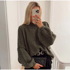 Women's Oversized Sweater with Crew Neck and Relaxed Fit 4
