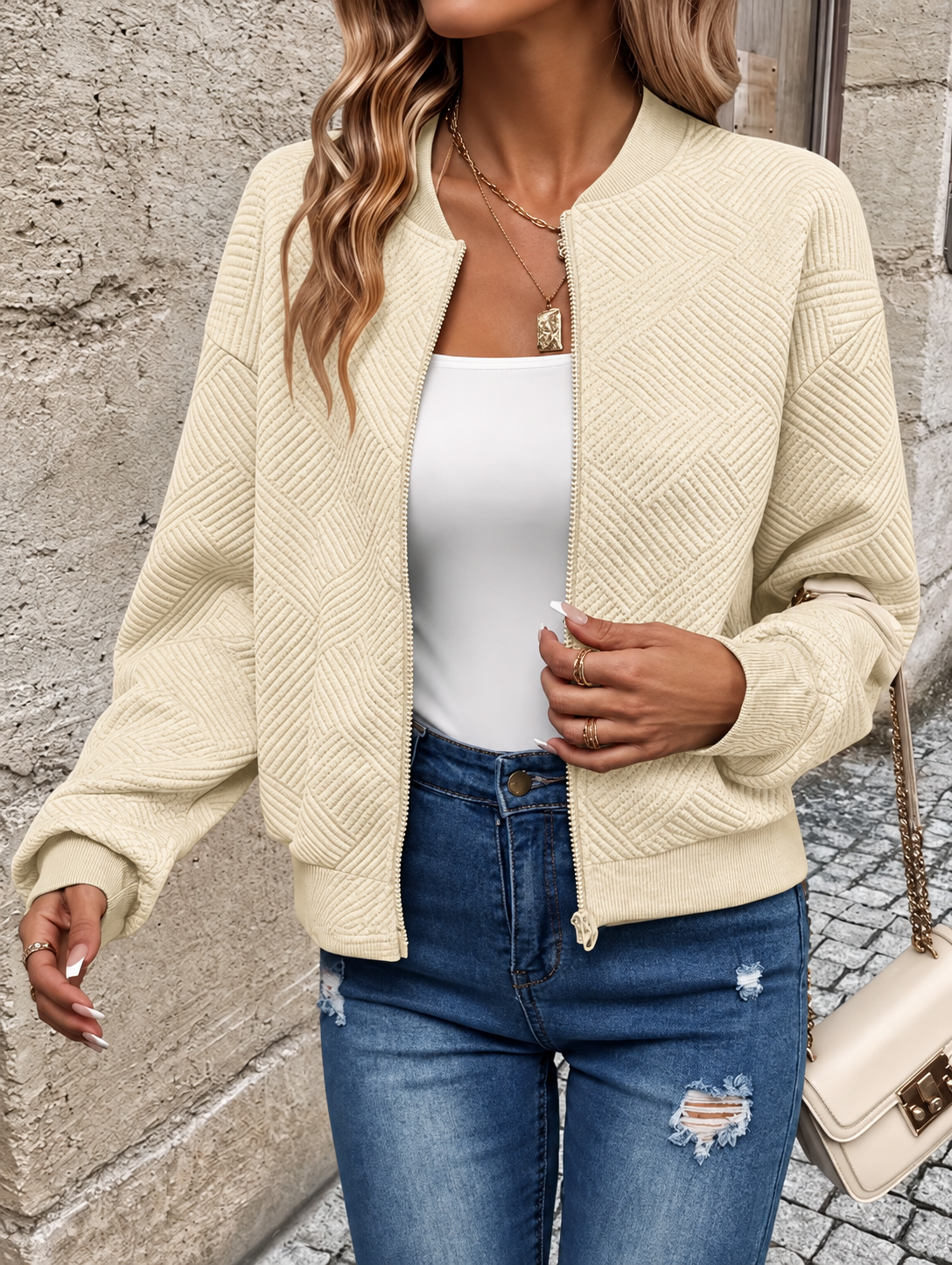 Ravellu women’s textured zip-up jacket — Cream front