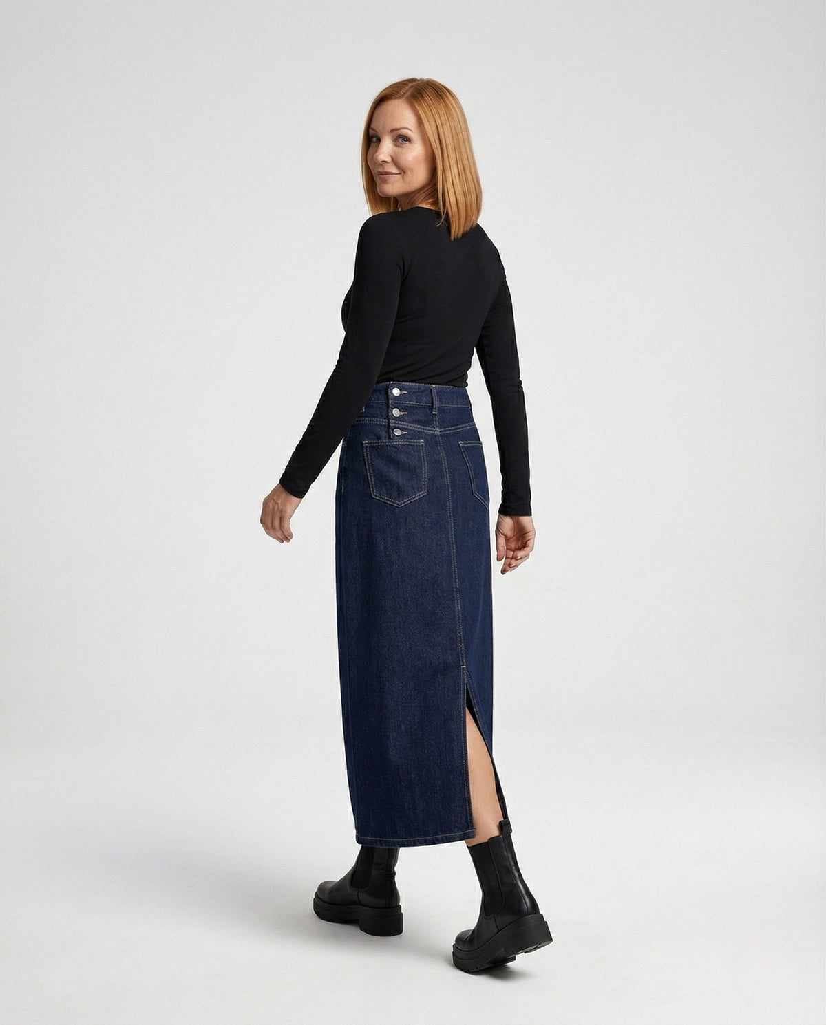 Women's Maxi Denim Skirt with Side Slit and Button Closure 5