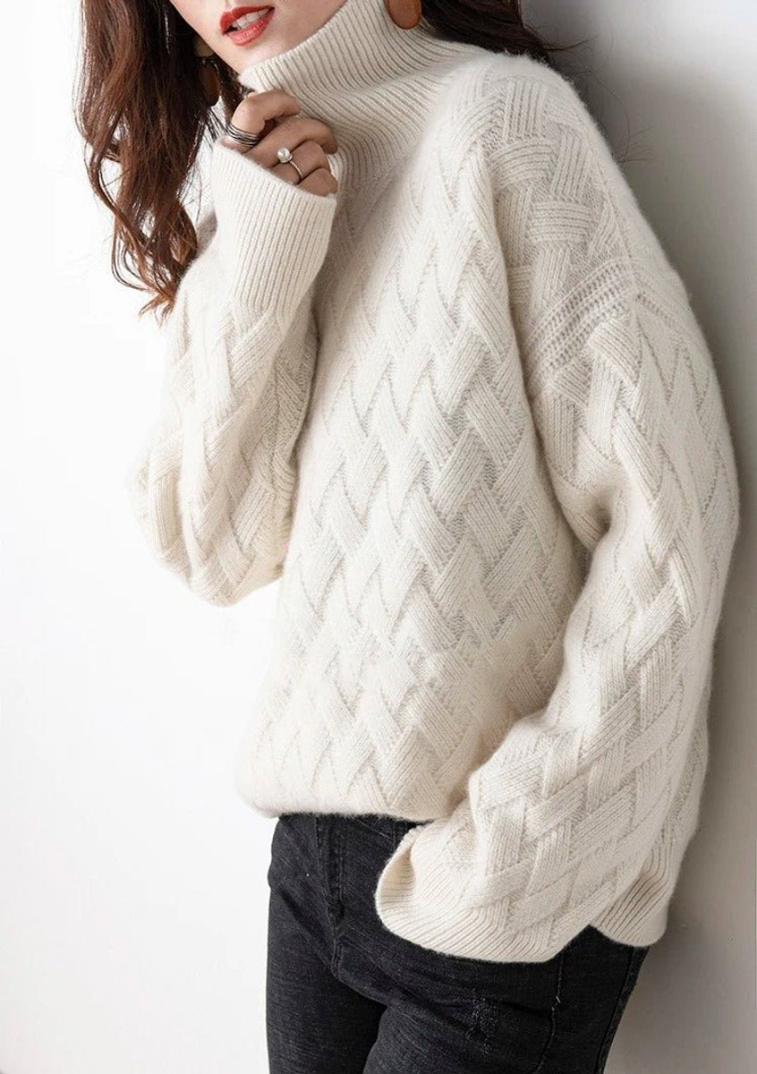 Women's Cable-Knit Turtleneck Sweater in Oversized Fit 1