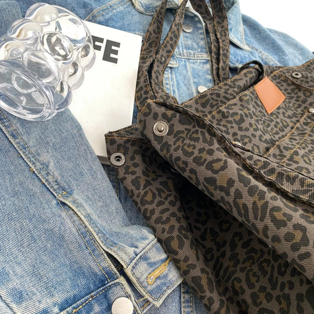 Leopard Print Tote Bag with Dual Handles 6