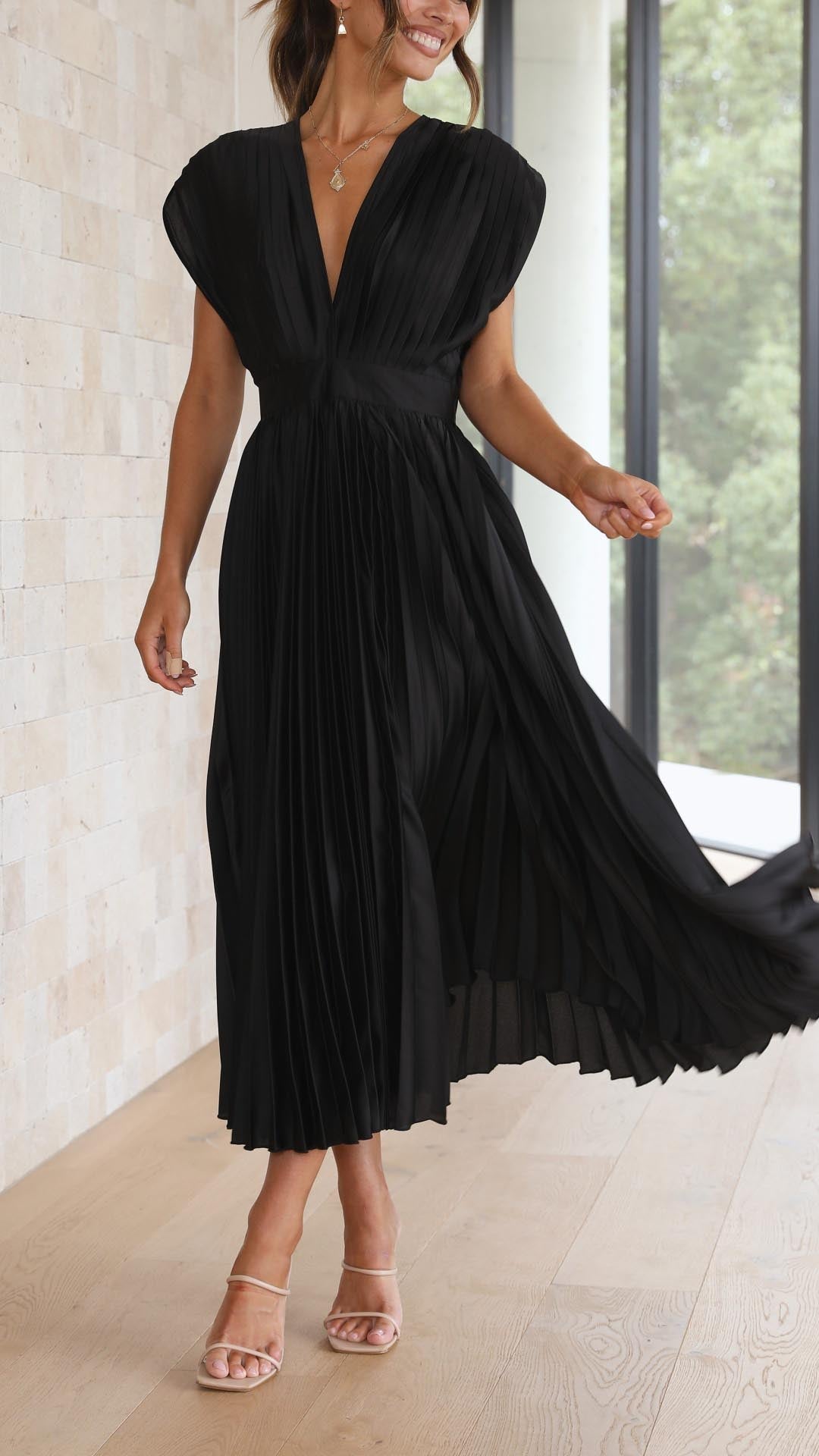 Kaitlyn | Stylish Pleated V-Neck Midi Dress 17