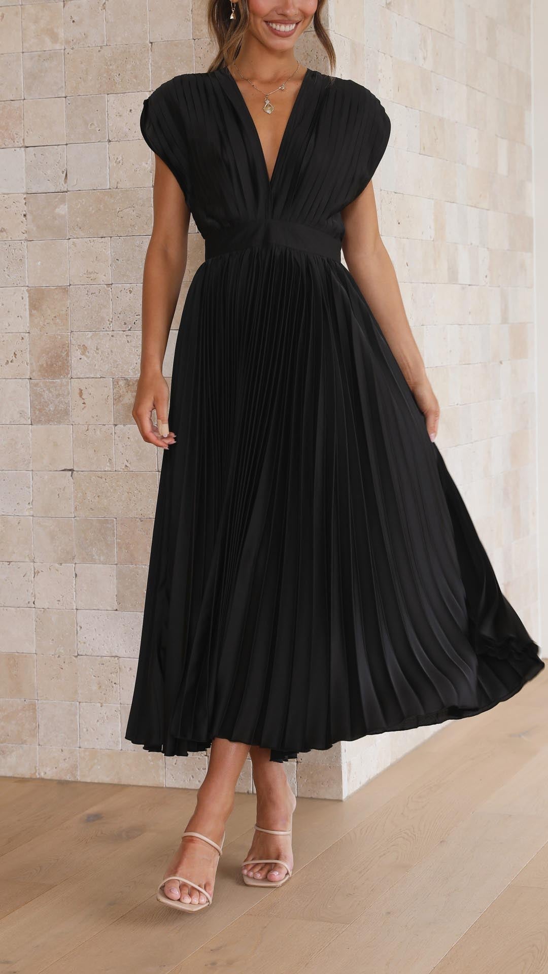 Kaitlyn | Stylish Pleated V-Neck Midi Dress 18